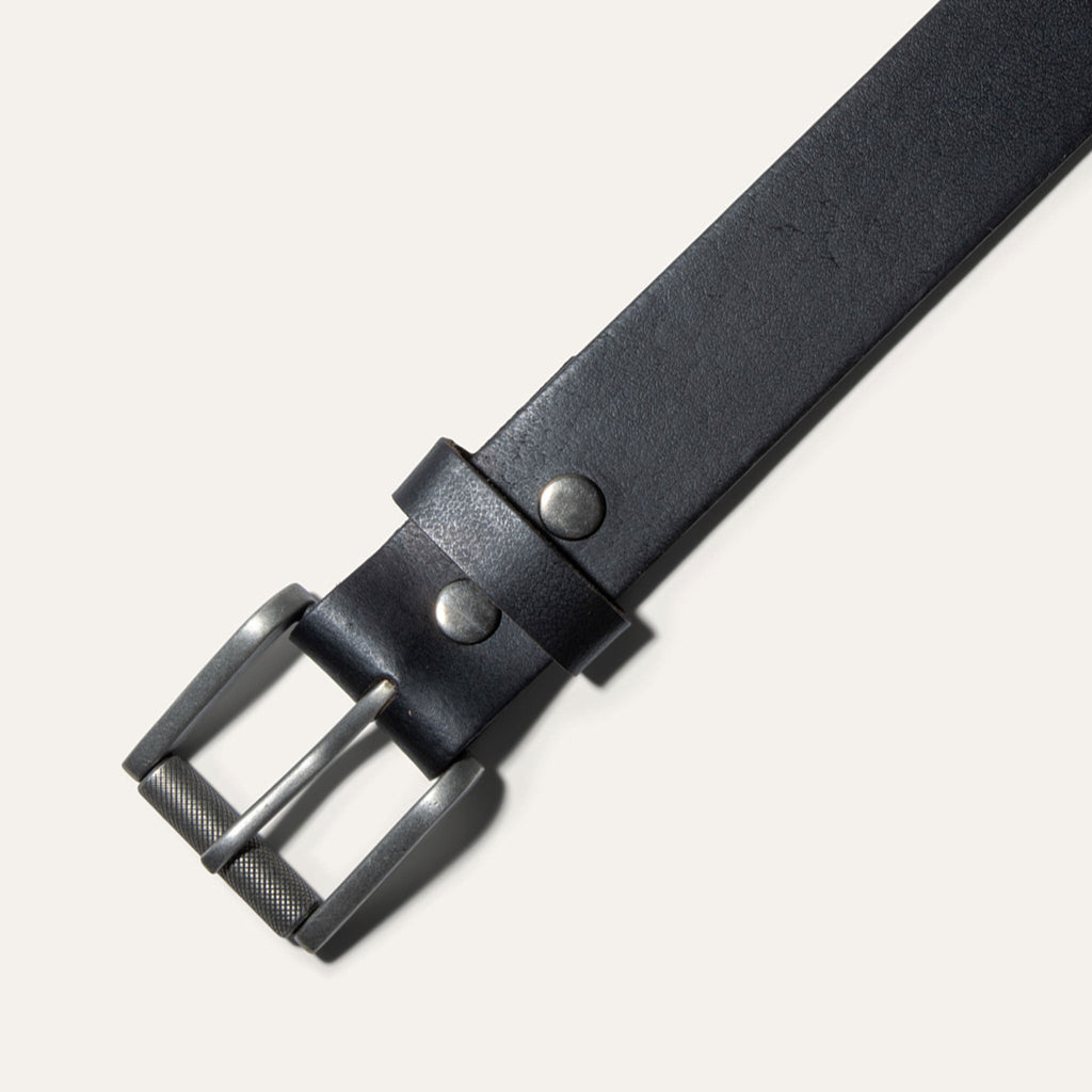 Cinturón de jean con borde biselado