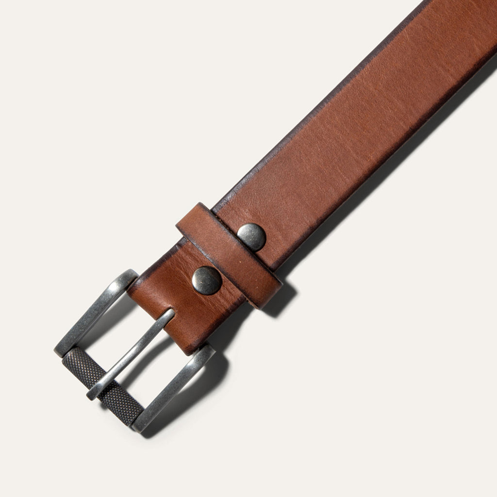 Cinturón de jean con borde biselado