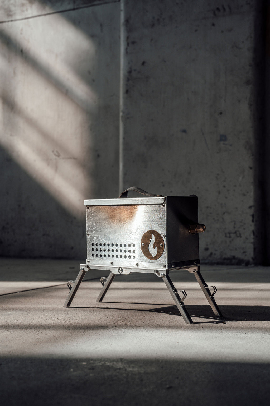 Die Hekla: LavaBox aus Edelstahl 304 mit Doppelbrenner