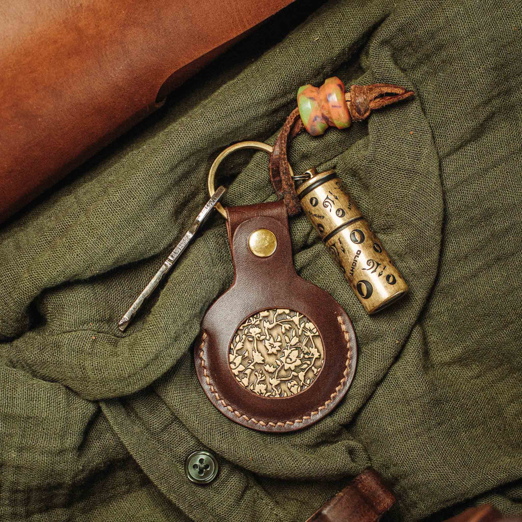 Pirate Goods Peso Pocket v5 Schlüsselanhänger Münzhalter – Leder-Challenge-Coin-Etui für EDC