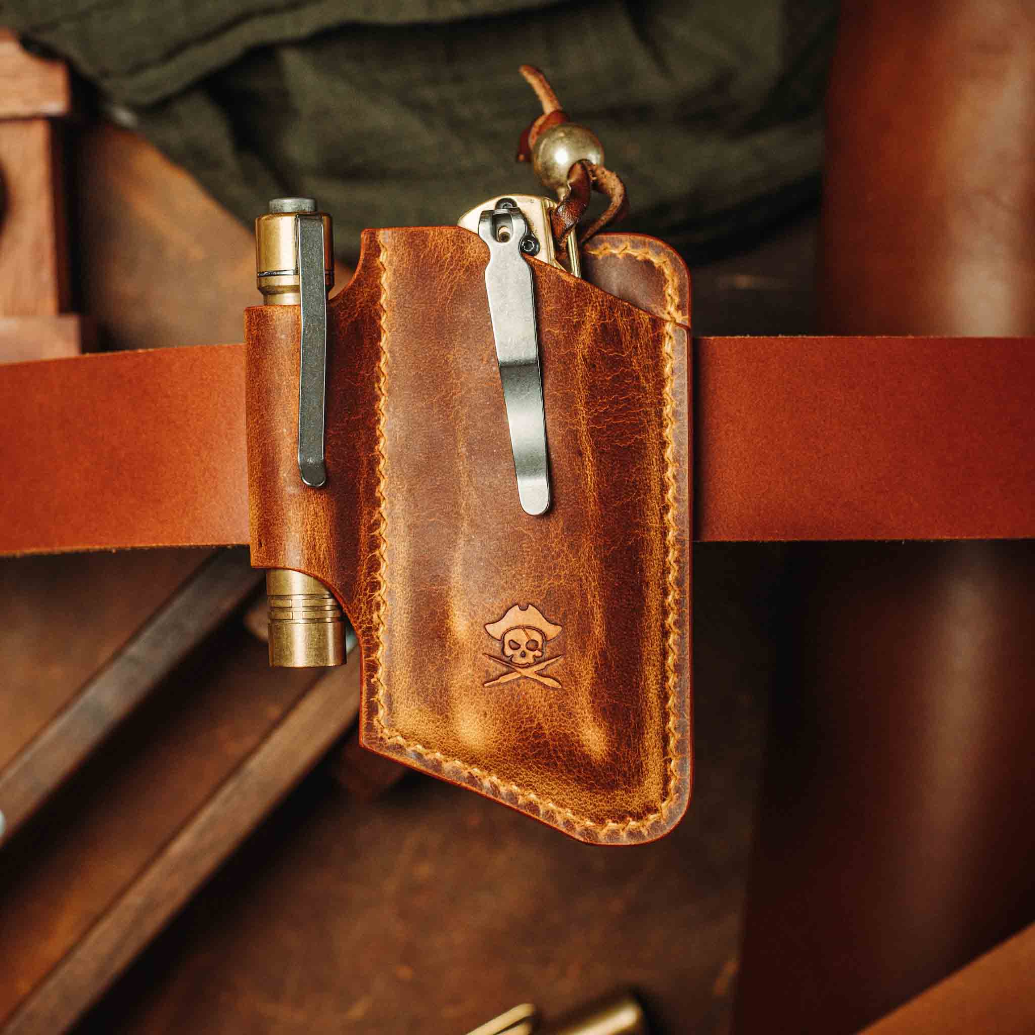 Funda de Cuchillo Marinero Pirata v4 – Soporte de Cuchillo de Cuero para Cinturón EDC