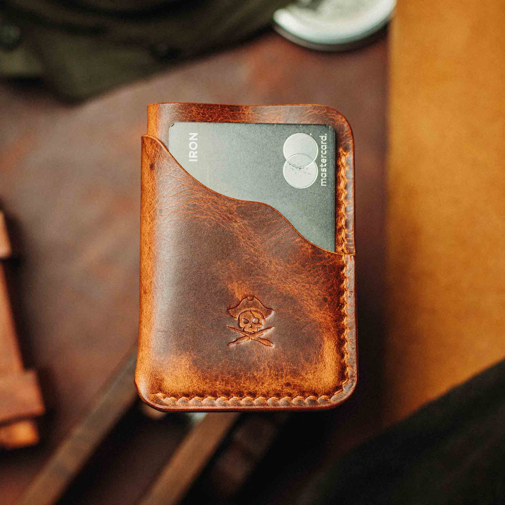 Pirate Goods Venturer v2 Slim Wallet – Minimalistischer Leder EDC Kartenhalter