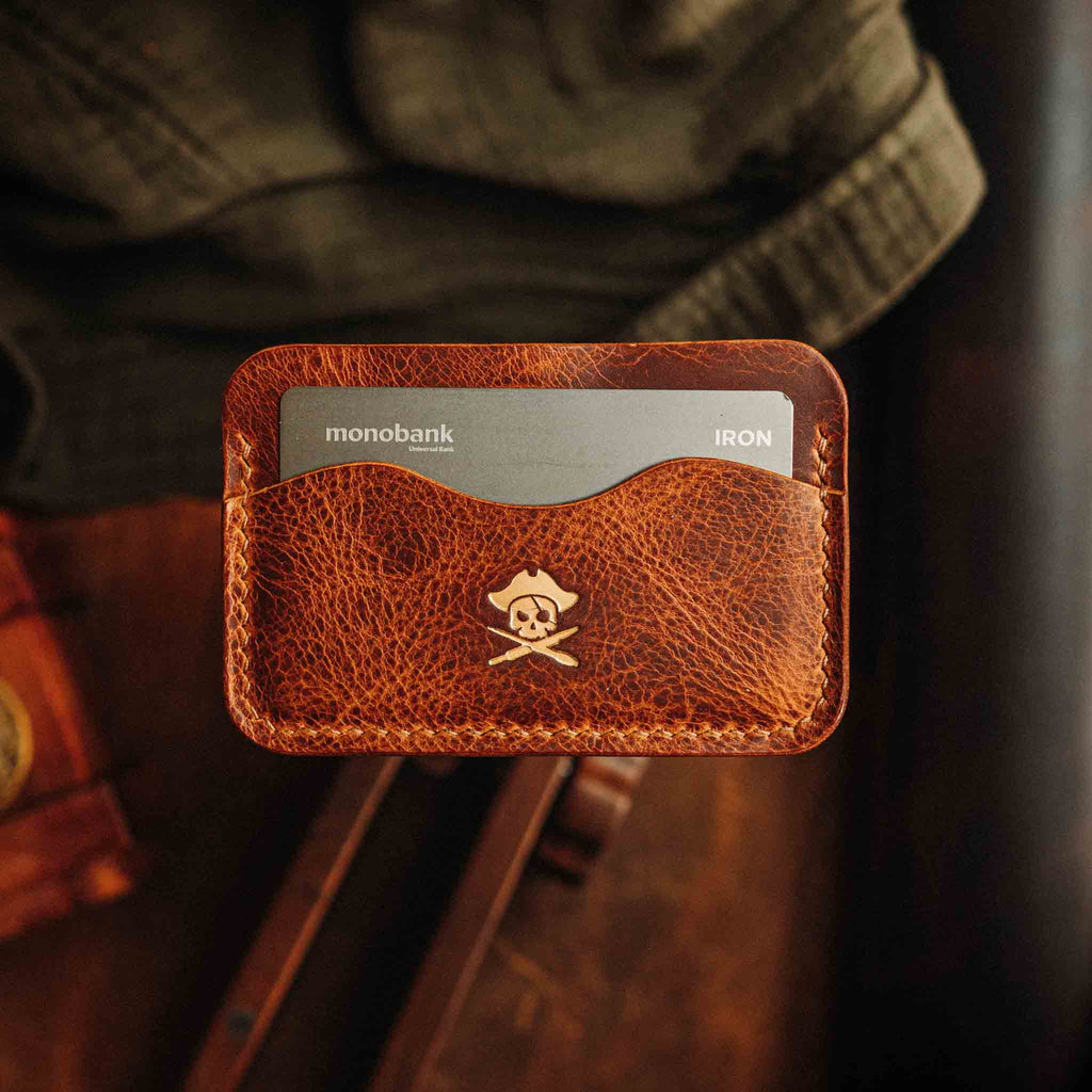 Pirate Goods Drunken Boatswain v2 Slim Wallet – Minimalistisches EDC-Kartenetui aus Leder