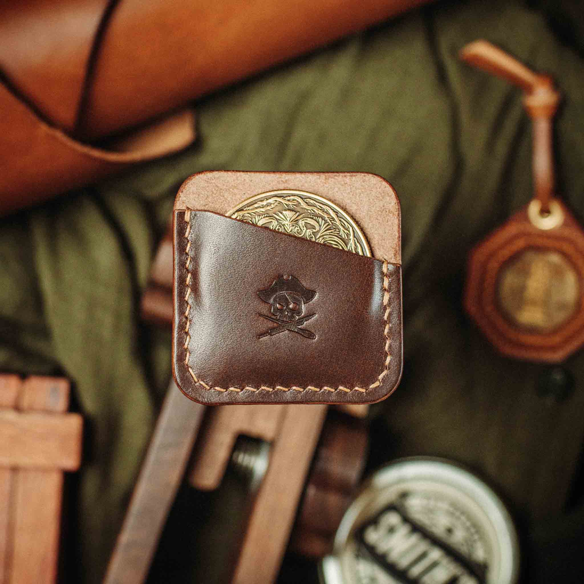 Monedero de cuero para monedas de desafío Pirate Goods Peso Pocket para EDC