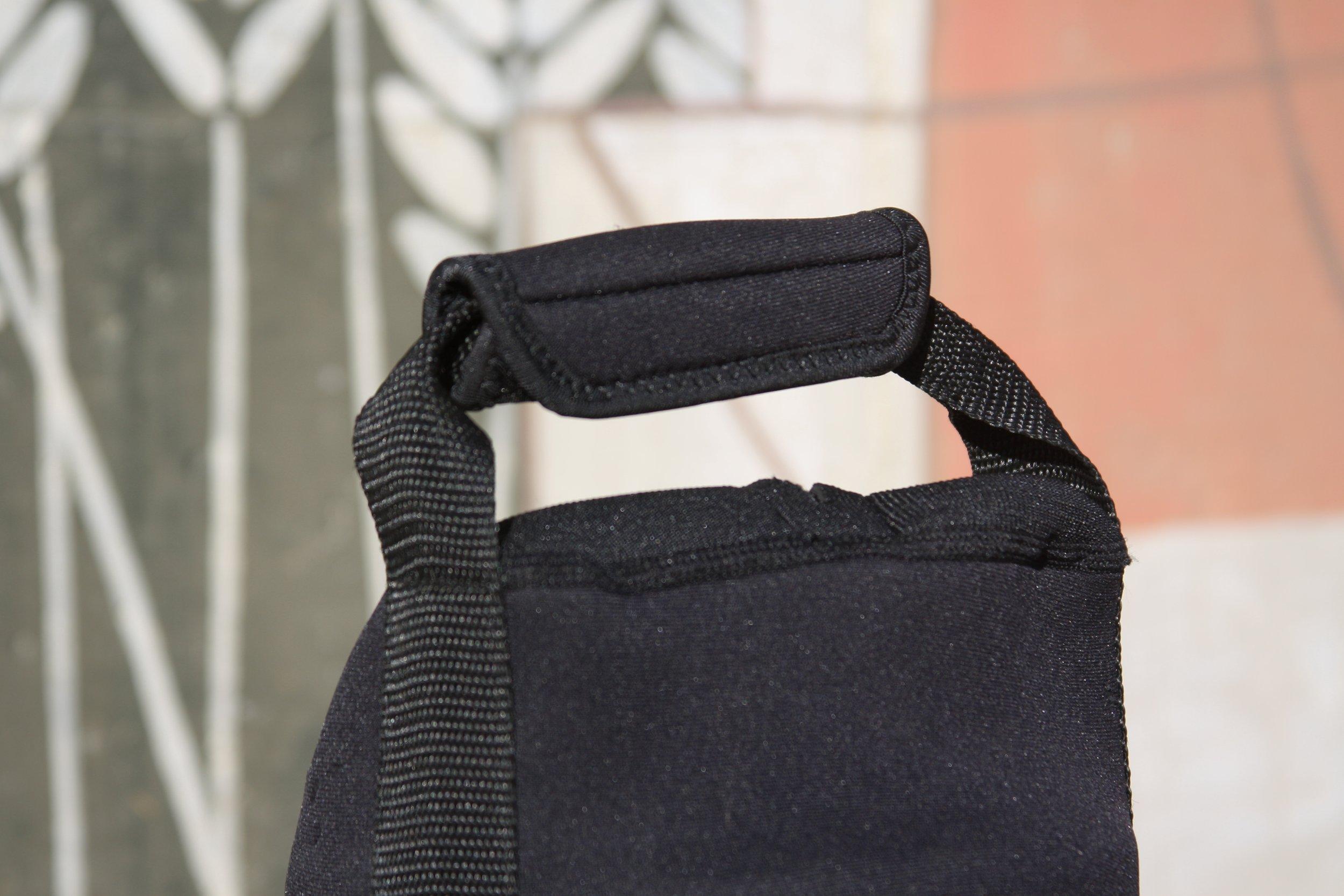 Burts Tank Top: 20-Pfund-Propangastankisolator und -träger