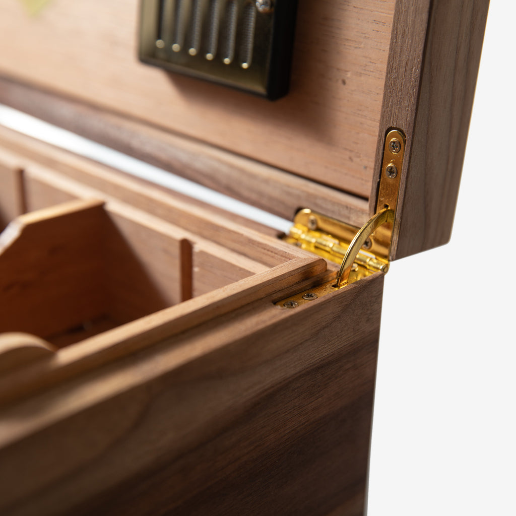 Zigarrenhumidor – Schwarznussbaum mit Auskleidung aus spanischer Zeder – Fassungsvermögen 80 Stück