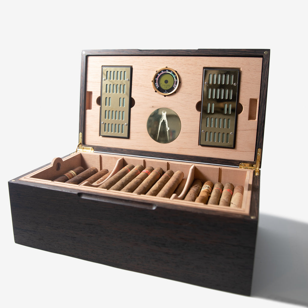 Humidor para puros - Wengué con revestimiento de cedro español - 80 unidades de capacidad