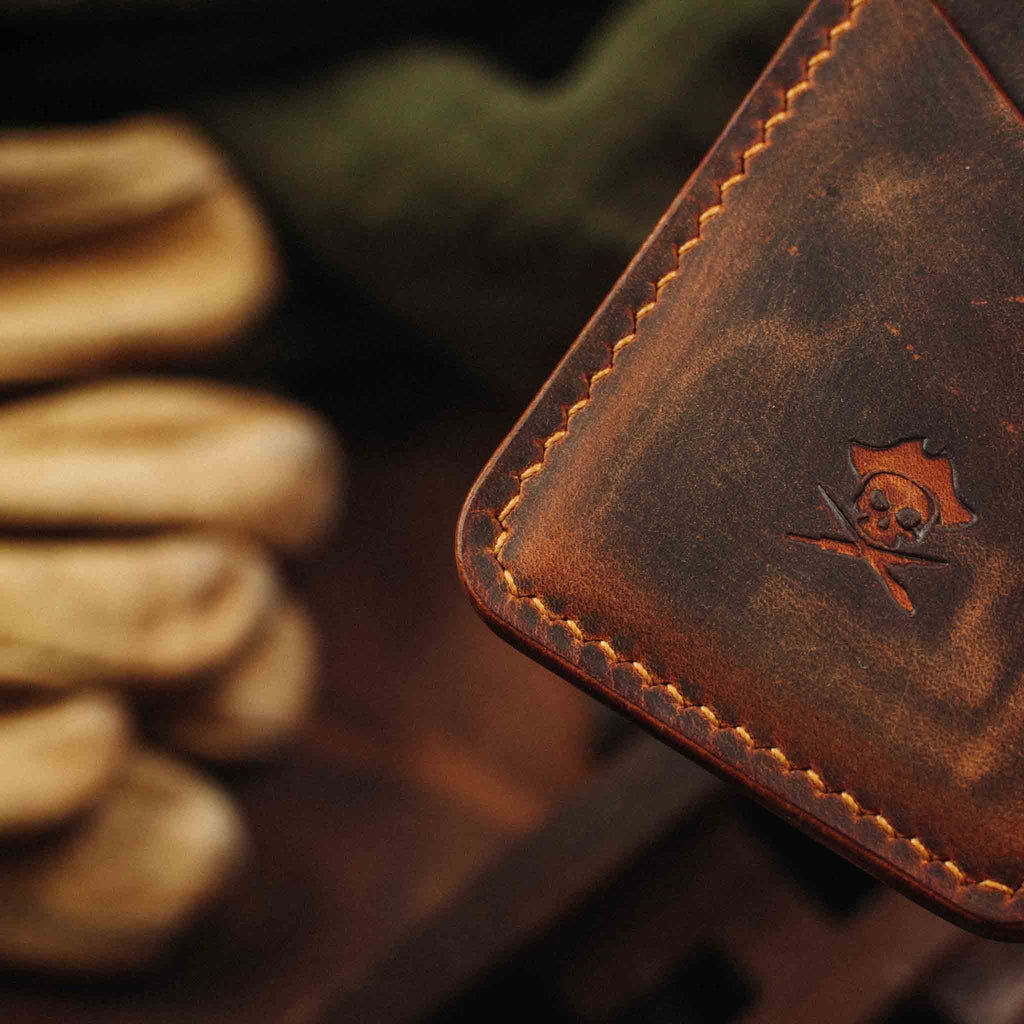 Pirate Goods Boatswain v3 Slim Wallet – Minimalistischer EDC Kartenhalter aus Leder
