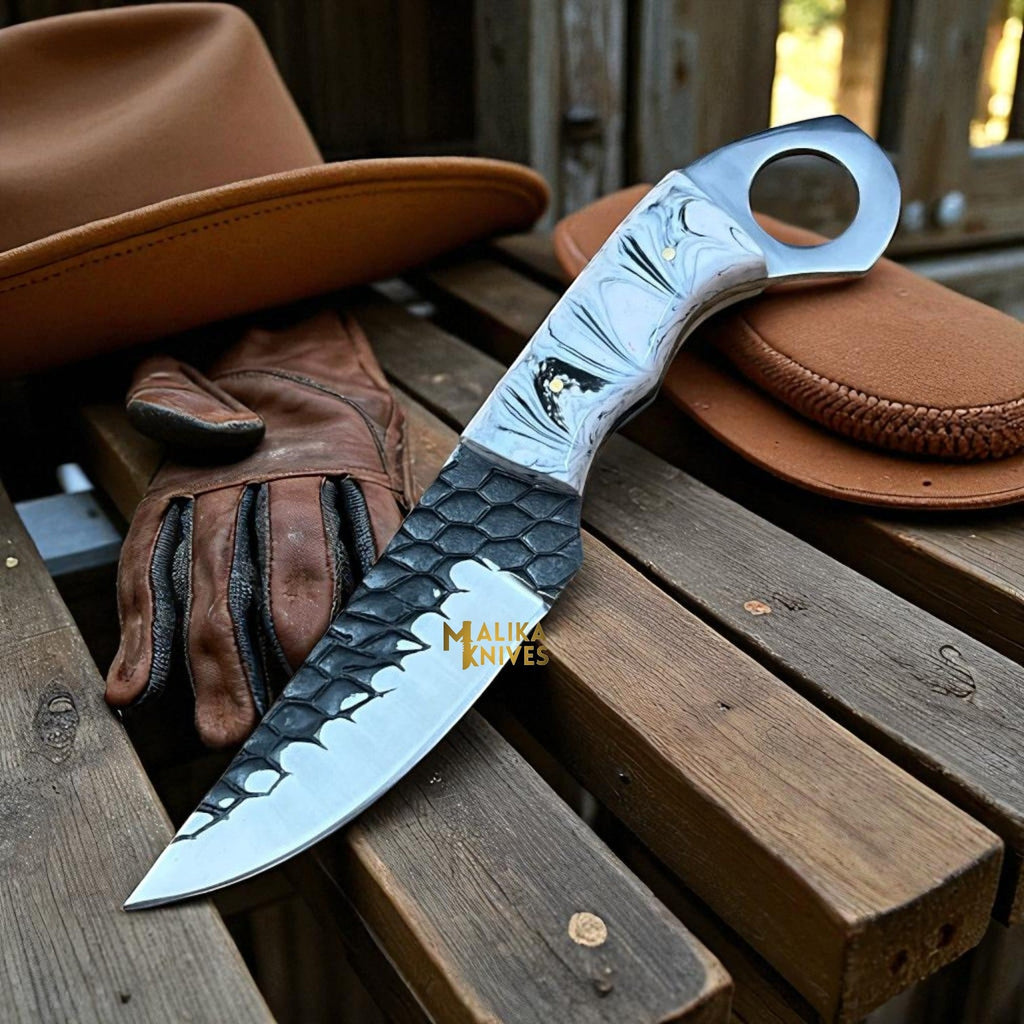 Handgefertigtes Cowboy-Messer | Geschmiedete D2-Stahlklinge mit Harzgriff & Pfannkuchen-Scheide – Ranch- & Western-Stil
