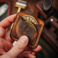 Pirate Goods Peso Pocket Duo Münzhalter – Lederetui für zwei Münzen / Challenge Coins
