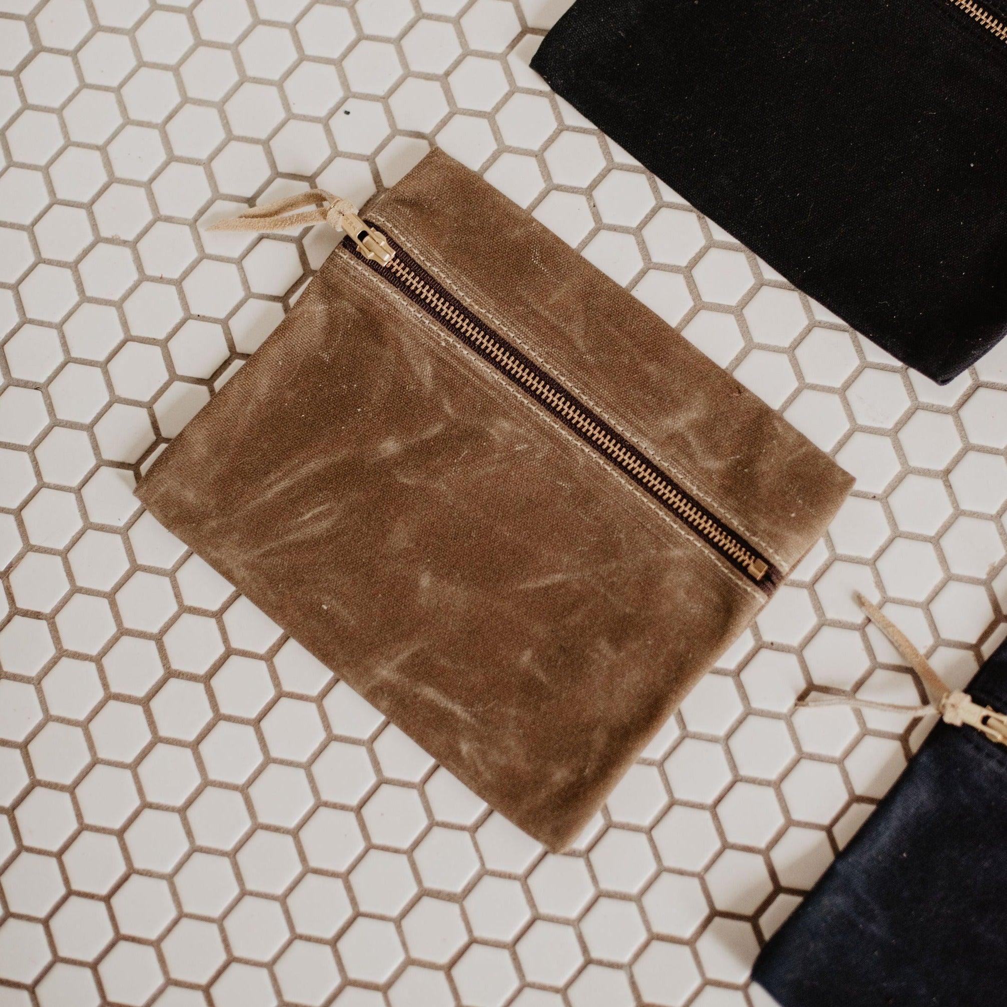 Waxed Canvas Utility-Tasche - Hergestellt in den USA