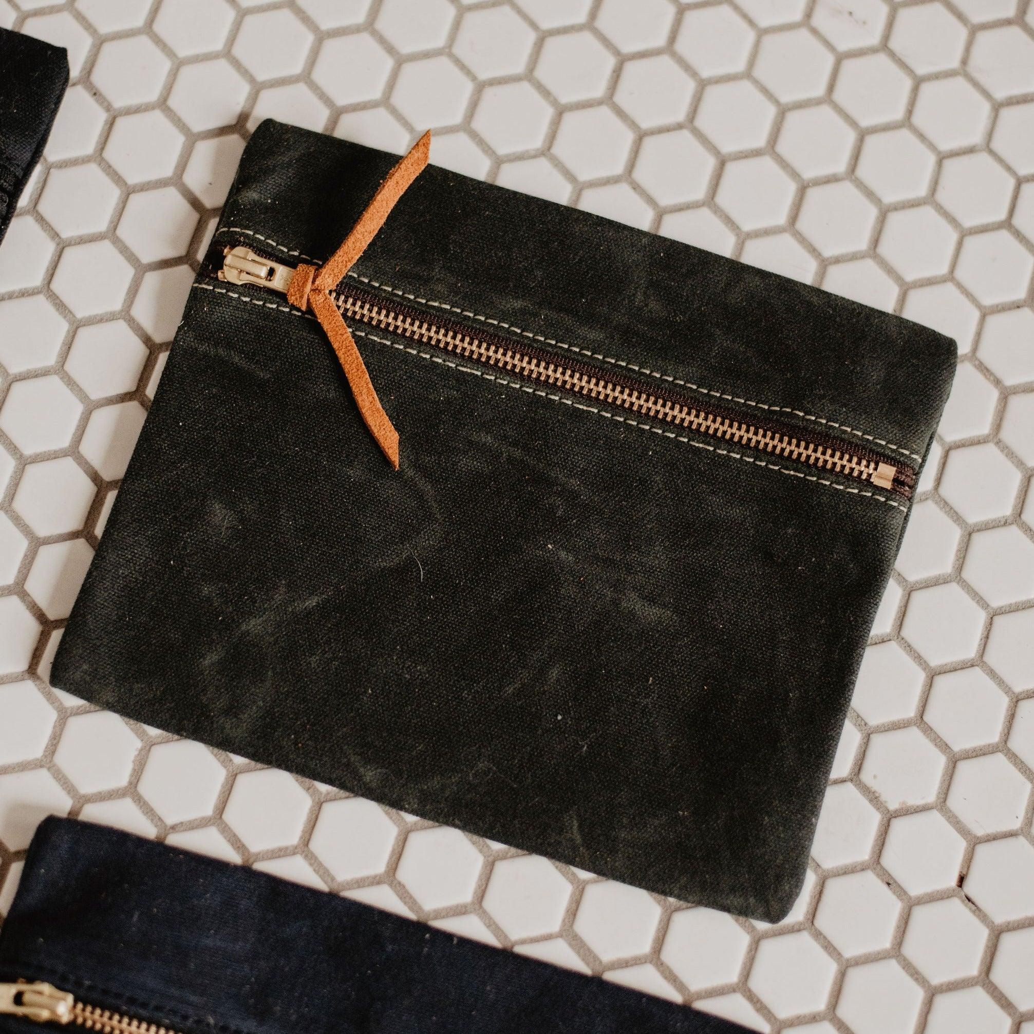 Waxed Canvas Utility-Tasche - Hergestellt in den USA