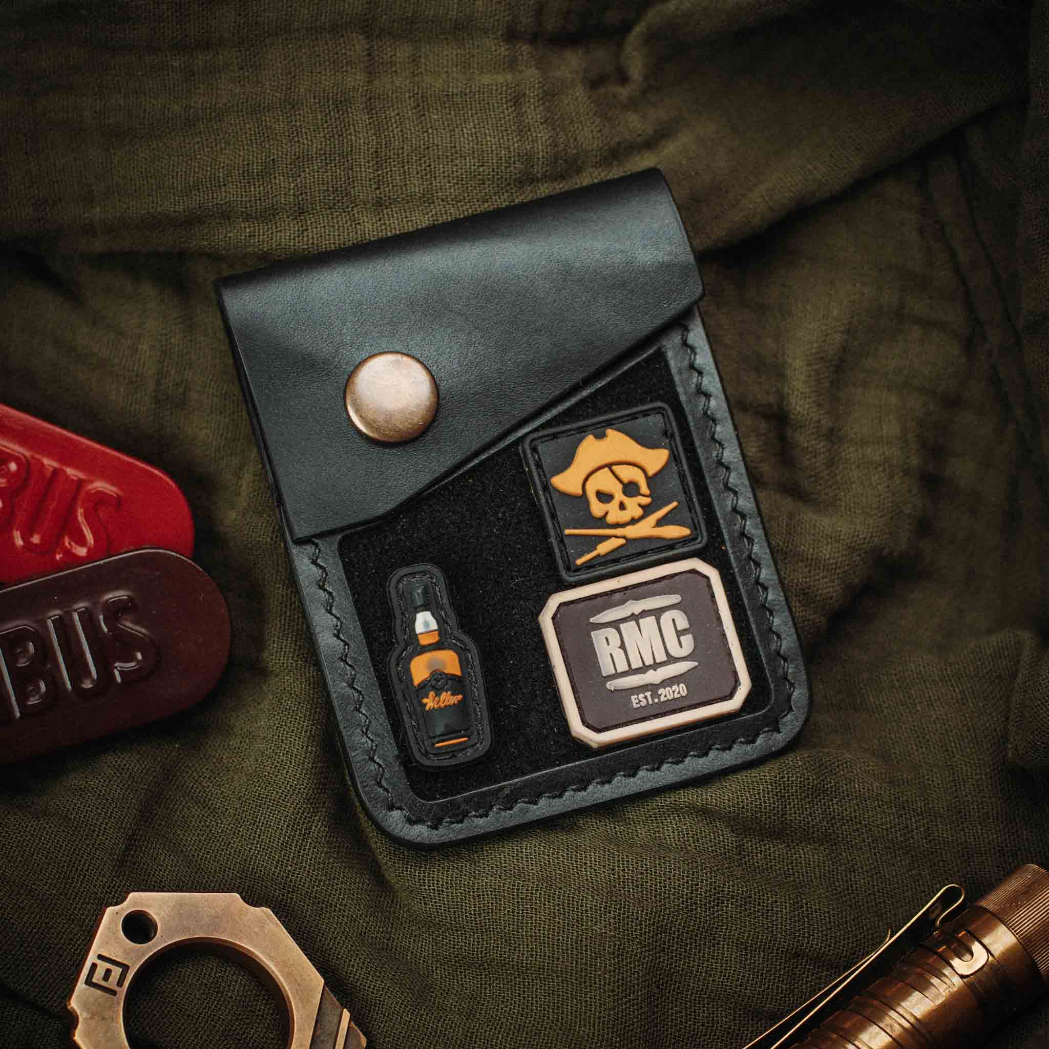 Leder-Klettverschluss-Geldbörse – Voyager v2 | Patch-Display-Kartenhalter | EDC