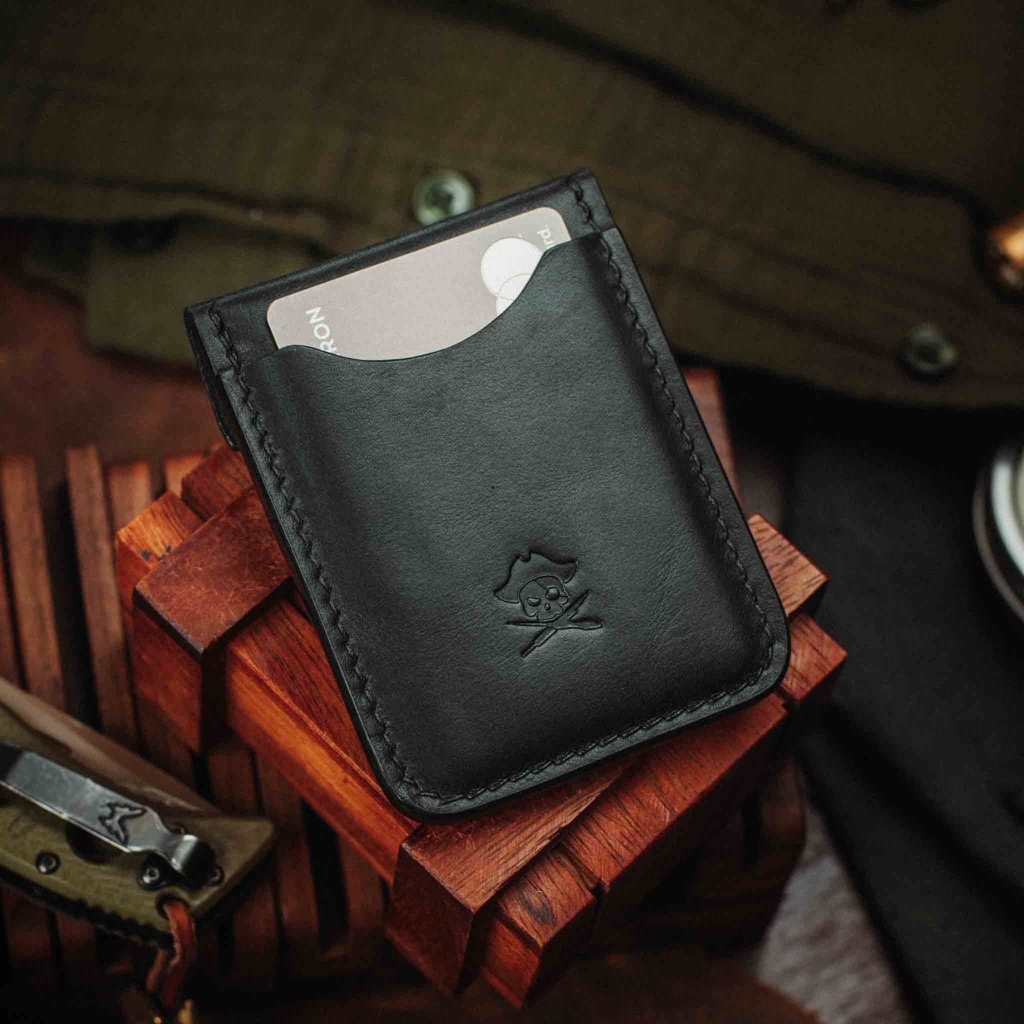 Leder-Klettverschluss-Geldbörse – Voyager v2 | Patch-Display-Kartenhalter | EDC